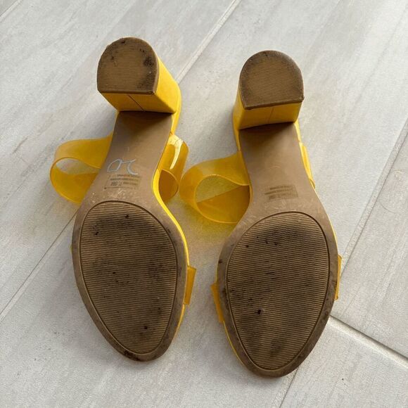 Chinese Laundry Women's Heeled Sandal Yellow Vinyl Straps Open Toe Chunky Heel - Picture 7 of 7